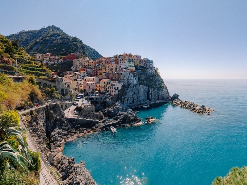 The Top 5 Romantic Road Trips