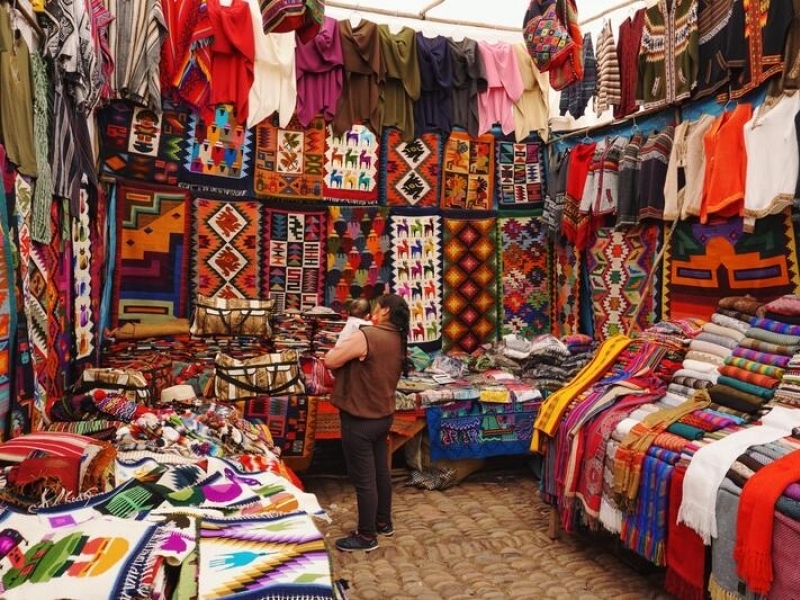 Peruvian market